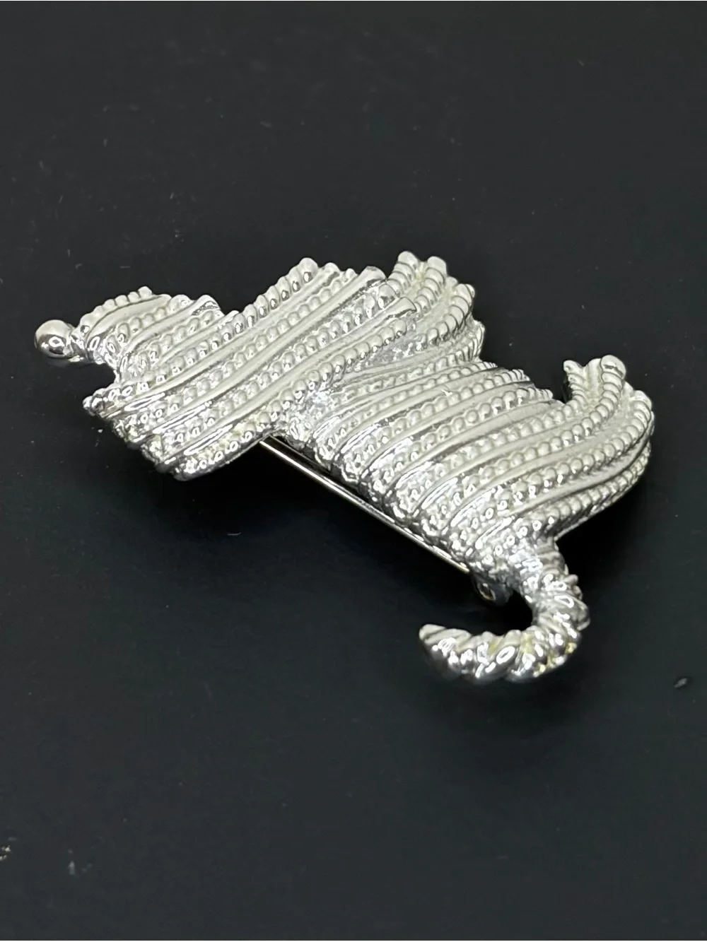 Sarah Coventry Vintage Textured Silver-Tone Dog Brooch Pin